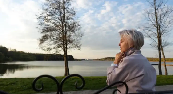 L’Impact de la Solitude et de l’Isolement Social sur la Longévité des Aînés